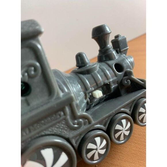 2017 McDonald's Holiday Train Express Locomotive Engine #1 Happy Meal Toy Loose - Picture 5 of 9